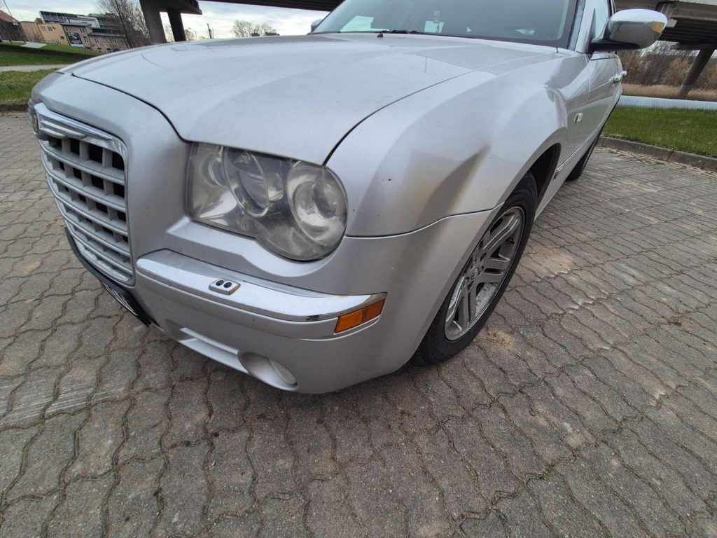 Chrysler 300C 2006