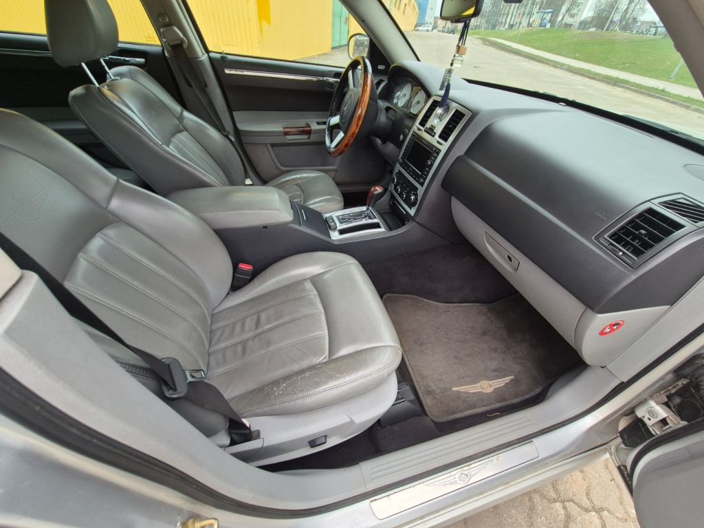 Chrysler 300C 2006