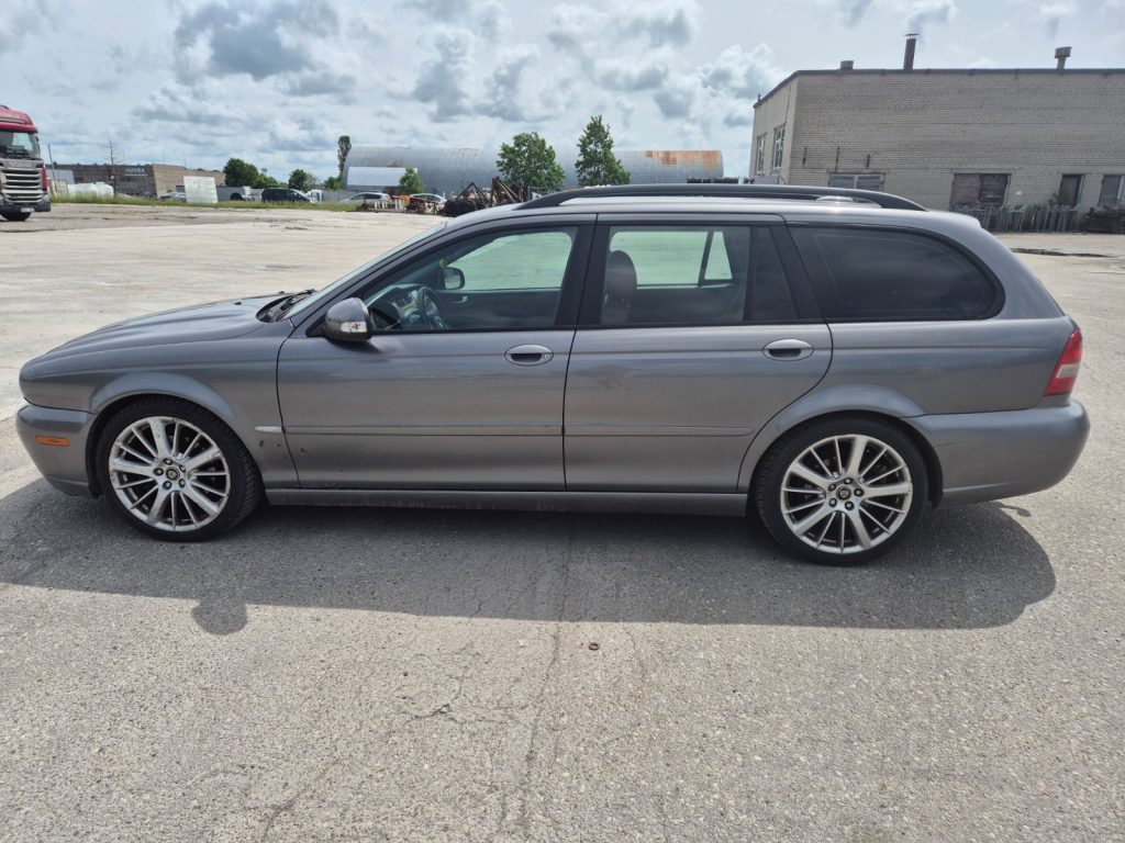 Jaguar X-TYPE 2009