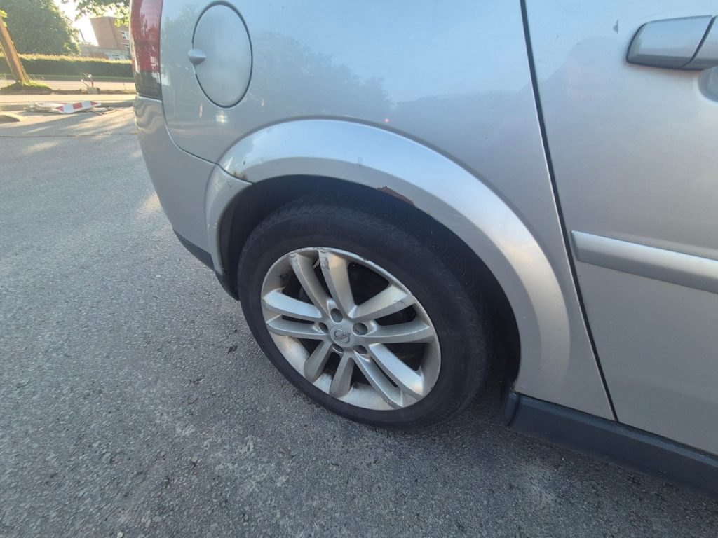 Opel Signum 2005