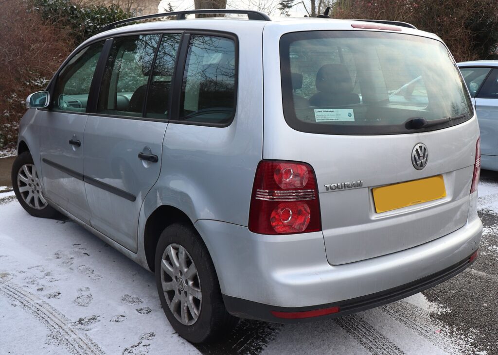 Volkswagen Touran Touran I – iš galo