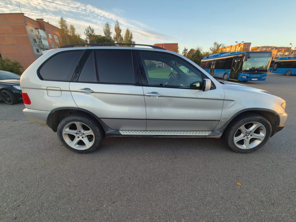 BMW X5 2005 – nuotrauka 3 iš 37