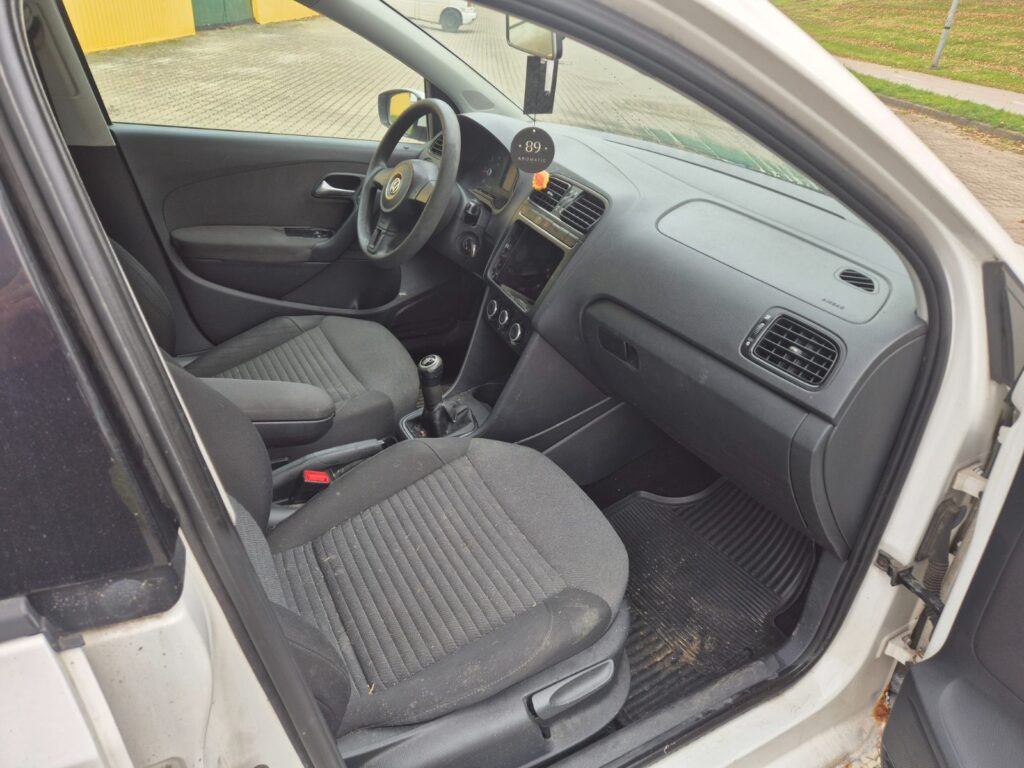 Volkswagen Polo 2011 – nuotrauka 20 iš 30