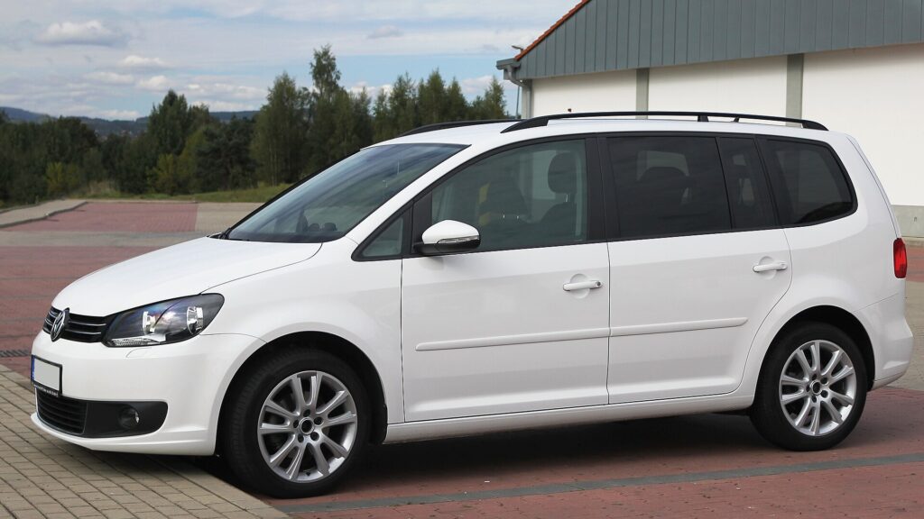Volkswagen Touran Touran I – iš šono